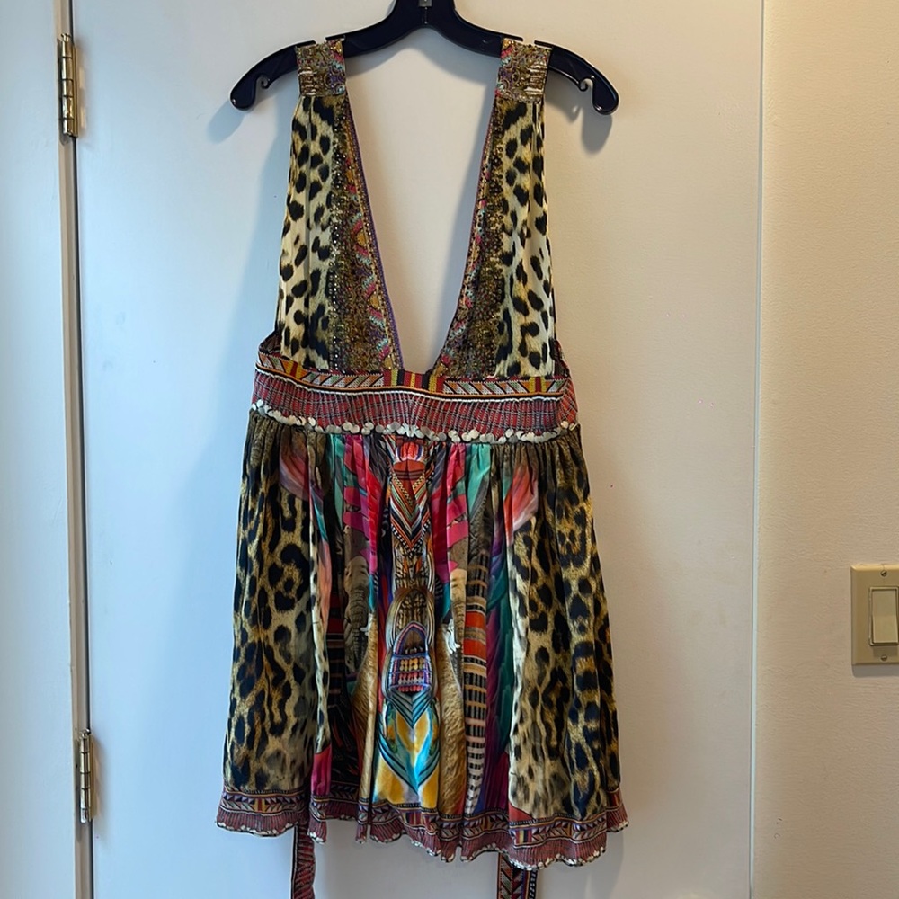 Camilla dress size US 10 (but I’m a size 4 and it easily adjusts)